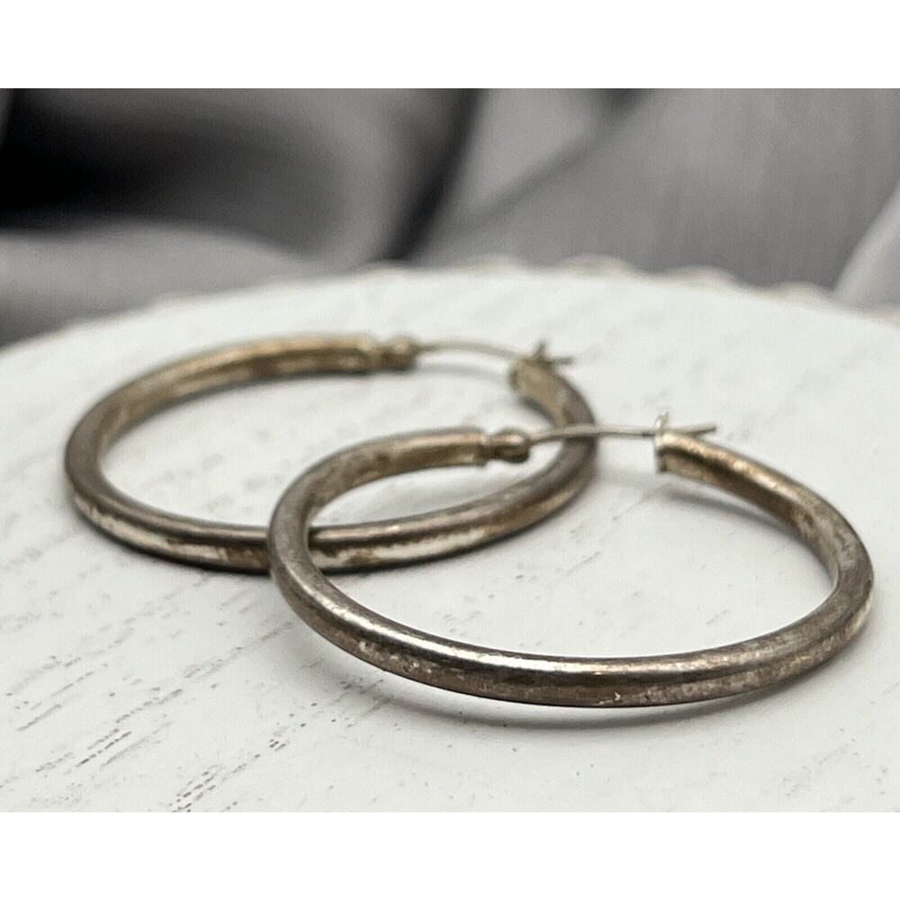 Thailand AV 925 Sterling Silver Hoop Earrings